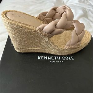 Kenneth Cole New York Womens Olivia Braid Yellow Wedge Sandals Shoes NWT